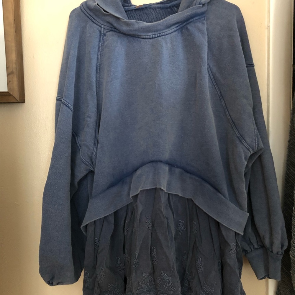 Free people sweatshirt